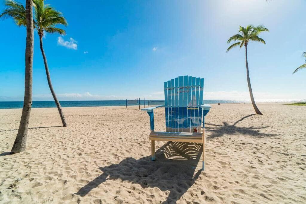 Walk To Las Olas Banyan Room Palm Paradise Inn Fort Lauderdale Esterno foto