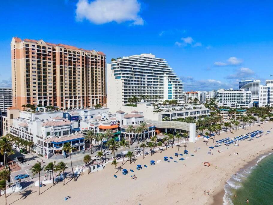 Walk To Las Olas Banyan Room Palm Paradise Inn Fort Lauderdale Esterno foto