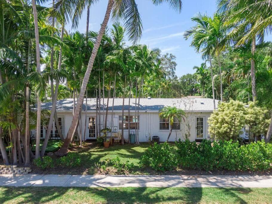 Walk To Las Olas Banyan Room Palm Paradise Inn Fort Lauderdale Esterno foto